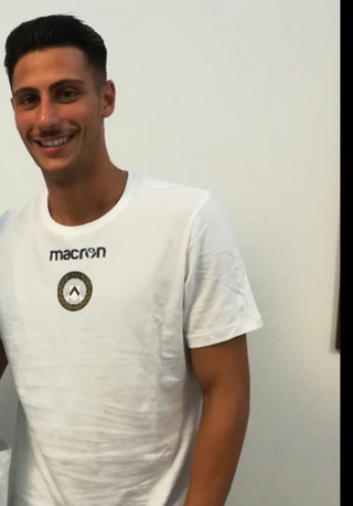 <span class="mw-page-title-main">Rolando Mandragora</span> Italian footballer (born 1997)