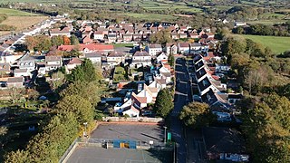 <span class="mw-page-title-main">Pontlliw</span> Village in Swansea, Wales