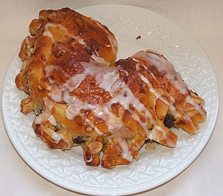 <span class="mw-page-title-main">Bear claw</span> Pastry with almond paste filling