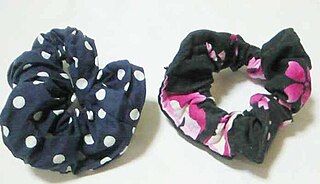 <span class="mw-page-title-main">Scrunchie</span> Hair accessory