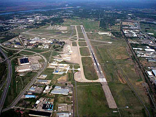 <span class="mw-page-title-main">Fort Smith Regional Airport</span> Public airport in Fort Smith, Arkansas, US