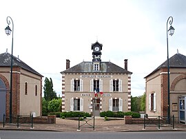 The town hall in Lavau