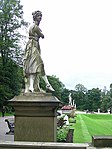 8 statues to terrace in People's Park