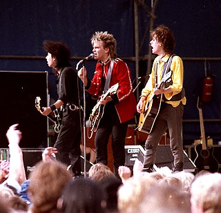 <span class="mw-page-title-main">The Alarm</span> Welsh rock band