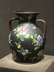 Chrysanthemum pattern vase, about 1804-1810, Josiah Wedgwood & Sons, Cleveland Museum of Art.