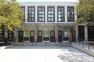 <span class="mw-page-title-main">Kenwood Academy</span> School in Chicago, Illinois, United States