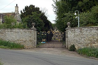 <span class="mw-page-title-main">Caythorpe Court</span> Country house in Lincolnshire, England