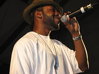 <span class="mw-page-title-main">Dwele</span> American singer