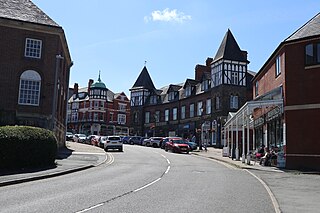 <span class="mw-page-title-main">Llandrindod Wells</span> Town in Powys, Wales