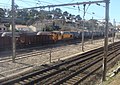 Rames de la RDT13 en gare de Pas-des-Lanciers ; au premier plan, la ligne Paris - Marseille