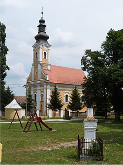 Slavonski Kobaš, rimokatolička crkva "Sv. Ivan Krstitelj"