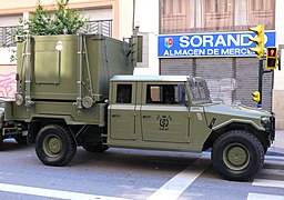 Communications vehicle