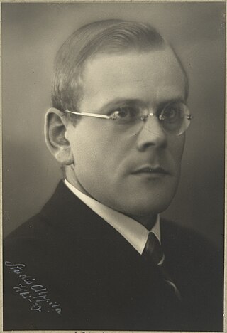 <span class="mw-page-title-main">Väinö Auer</span>