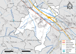 Carte en couleur présentant le réseau hydrographique de la commune