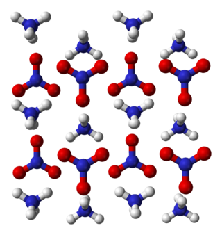 <span class="mw-page-title-main">Ammonium nitrate</span> Chemical compound with formula NH4NO3