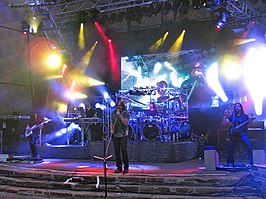 Dream Theater live in 2011: v.l.n.r. - John Myung, Jordan Rudess, James LaBrie, Mike Mangini en John Petrucci.