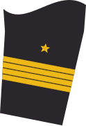 Ärmelabzeichen der Jacke (Dienstanzug) eines Kapitäns zur See (Truppendienst)