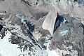 15. Mount St. Helens' new spine lava dome, during its 2004–2008 Eruption, on May 4, 2006. From March 2005 to January 2008, the volcano extruded a solid slab of rock, only for it to collapse subsequently multiple times, leading to an increase in the size of its lava dome. By the end of January 2008, volcanic activity had tapered off and the eruption ended.