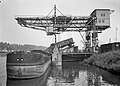 canal crane