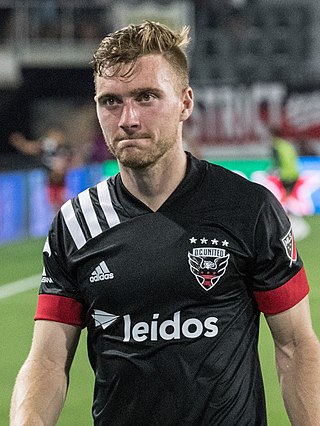 <span class="mw-page-title-main">Julian Gressel</span> Professional soccer player