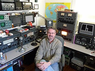 <span class="mw-page-title-main">Vintage amateur radio</span> Amateur radio hobby involving vintage radio equipment