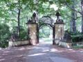 English: Main gate in park Polski: Główna brama w parku