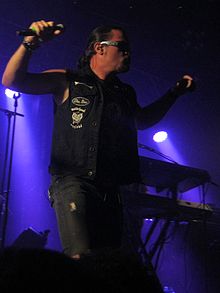 Allen with Symphony X in 2016 Russell Allen, 2016a.jpg