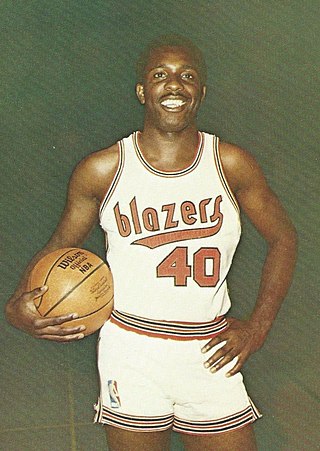 <span class="mw-page-title-main">Stan McKenzie (basketball)</span> American basketball player (1944–2021)