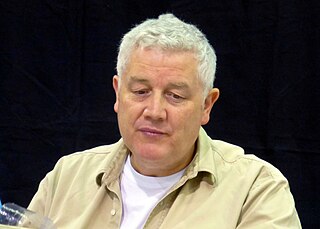 <span class="mw-page-title-main">Alan Davis</span> English artist and writer