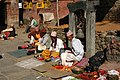 Sacerdotes en Budhanilkantha.