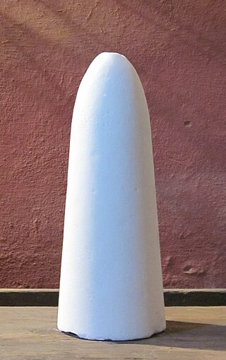 <span class="mw-page-title-main">Sugarloaf</span> Refined sugar molded into a conical shape for commercial distribution