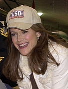 Kelly Preston2 Navy 2005.jpg