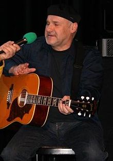 Paul Carrack v roce 2009