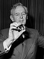 Norris McWhirter op 22 februari 1977 (Foto: Hans Peters) geboren op 12 augustus 1925