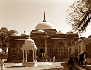 <span class="mw-page-title-main">Shah-e-Alam's Roza</span>