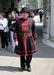 En Yeoman Warder, så kallad Beefeater.