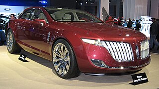 <span class="mw-page-title-main">Lincoln MKR</span> Motor vehicle