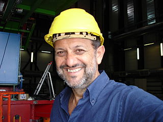 <span class="mw-page-title-main">Guido Tonelli</span> Italian particle physicist