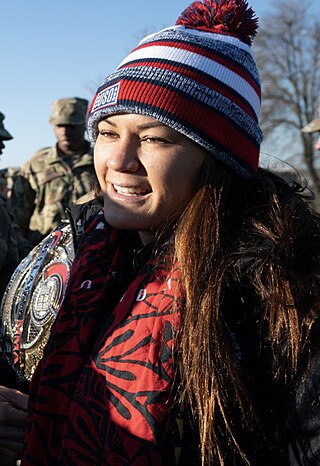 <span class="mw-page-title-main">Ilima-Lei Macfarlane</span> American mixed martial artist