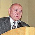 Vladimir Dzhanibekov geboren op 13 mei 1942