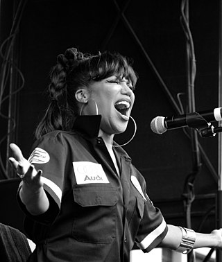 <span class="mw-page-title-main">Michel'le</span> American R&B singer (born 1970)