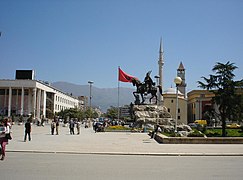 Tirana Skenderbeu.JPG