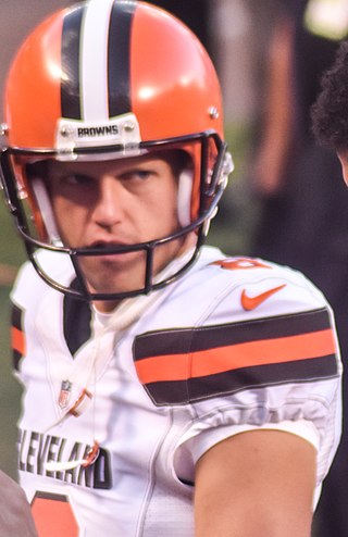 <span class="mw-page-title-main">Andy Lee (American football)</span> American football player (born 1982)