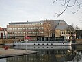 Theaterschiff und Kaufhaus C&A