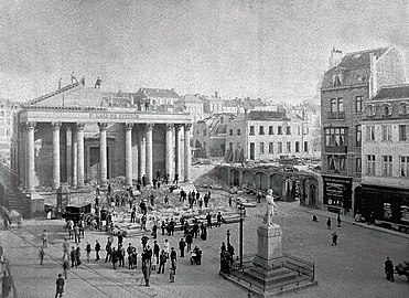 Demolition in progress and construction of the Rue Lebeau/Lebeaustraat (1892)