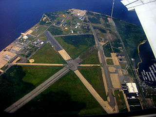 <span class="mw-page-title-main">Floyd Bennett Field</span> Historic former airport in Brooklyn, New York