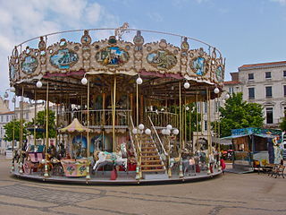 <span class="mw-page-title-main">Carousel</span> Type of amusement ride