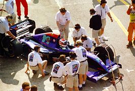 Roland Ratzenberger in een Simtek tijdens zijn laatste momenten bij de Grand Prix van San Marino 1994