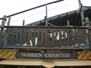 <span class="mw-page-title-main">Thunderhead (roller coaster)</span> Wooden roller coaster at Dollywood