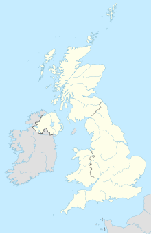 Mapa konturowa Wielkiej Brytanii, blisko centrum po prawej na dole znajduje się punkt z opisem „Manchester”